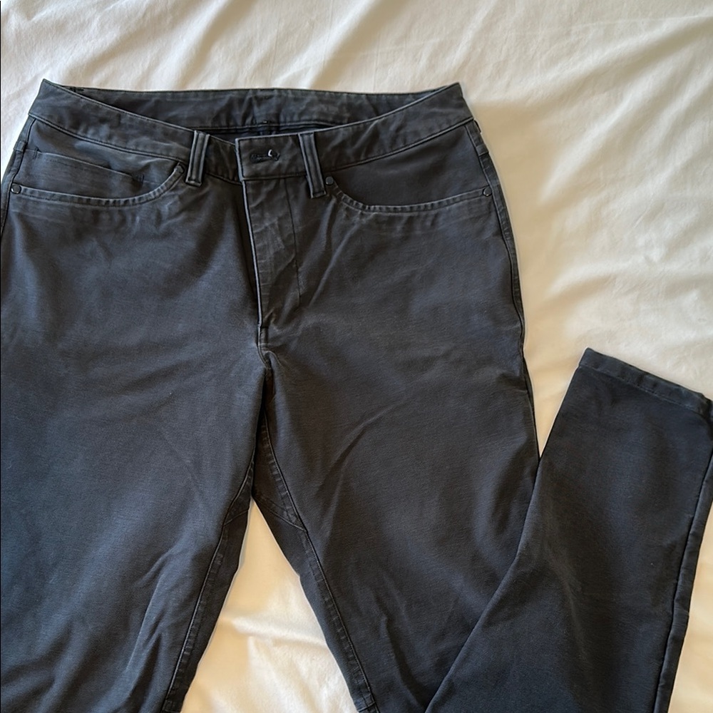 LULULEMON MENS Stylish Black Pants
